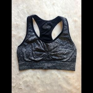 Black Sports Bra. L